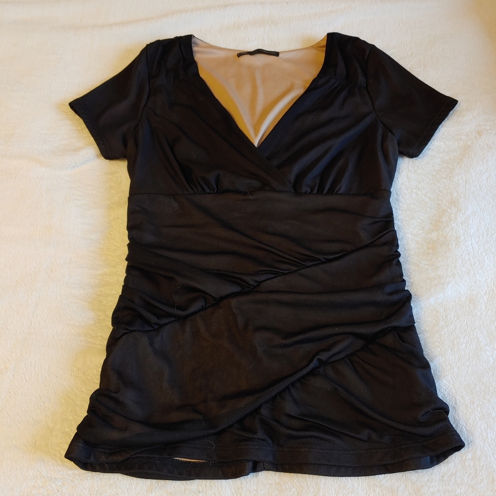 Maurices short sleeved v-neck top - Women's Small